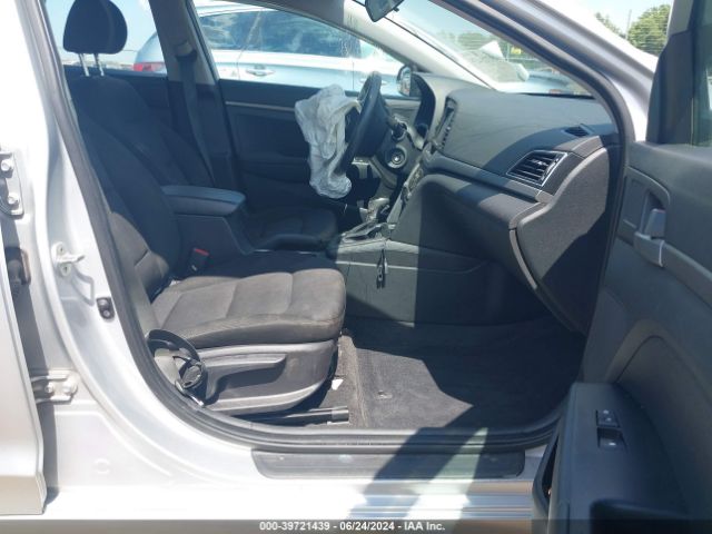 Photo 4 VIN: KMHD74LF2JU455605 - HYUNDAI ELANTRA 