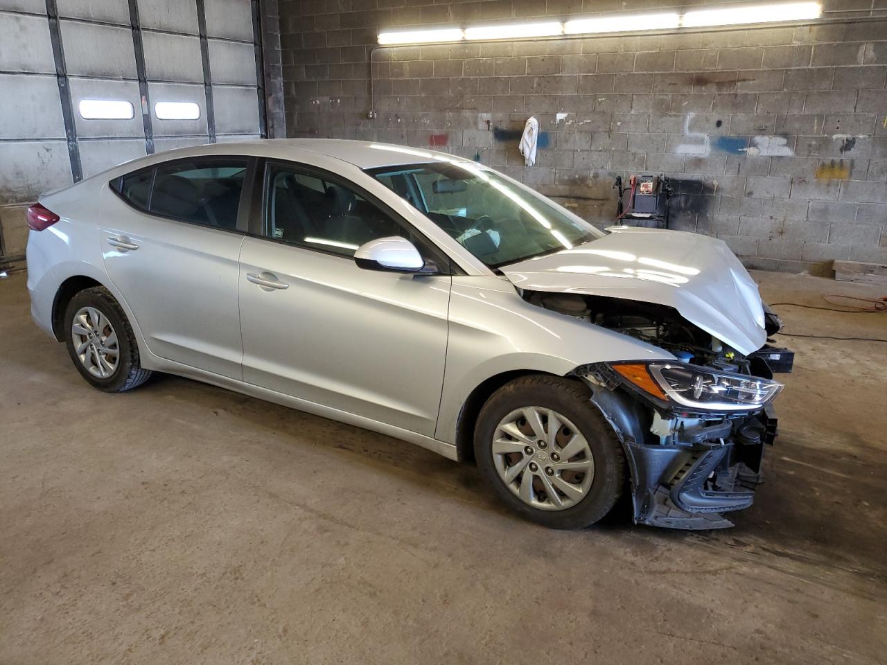 Photo 3 VIN: KMHD74LF2JU505533 - HYUNDAI ELANTRA 