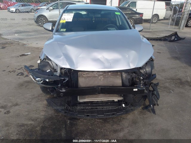 Photo 5 VIN: KMHD74LF2JU522459 - HYUNDAI ELANTRA 