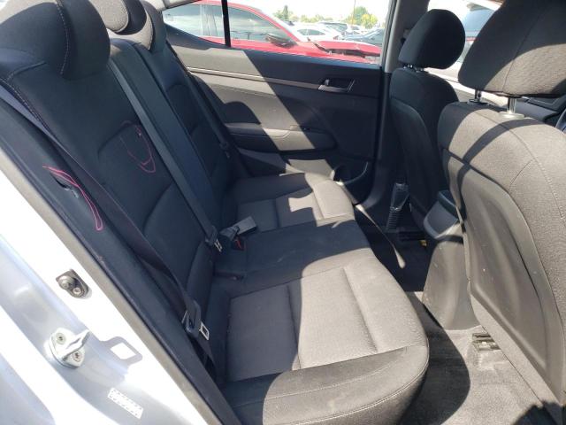 Photo 9 VIN: KMHD74LF2JU609438 - HYUNDAI ELANTRA 