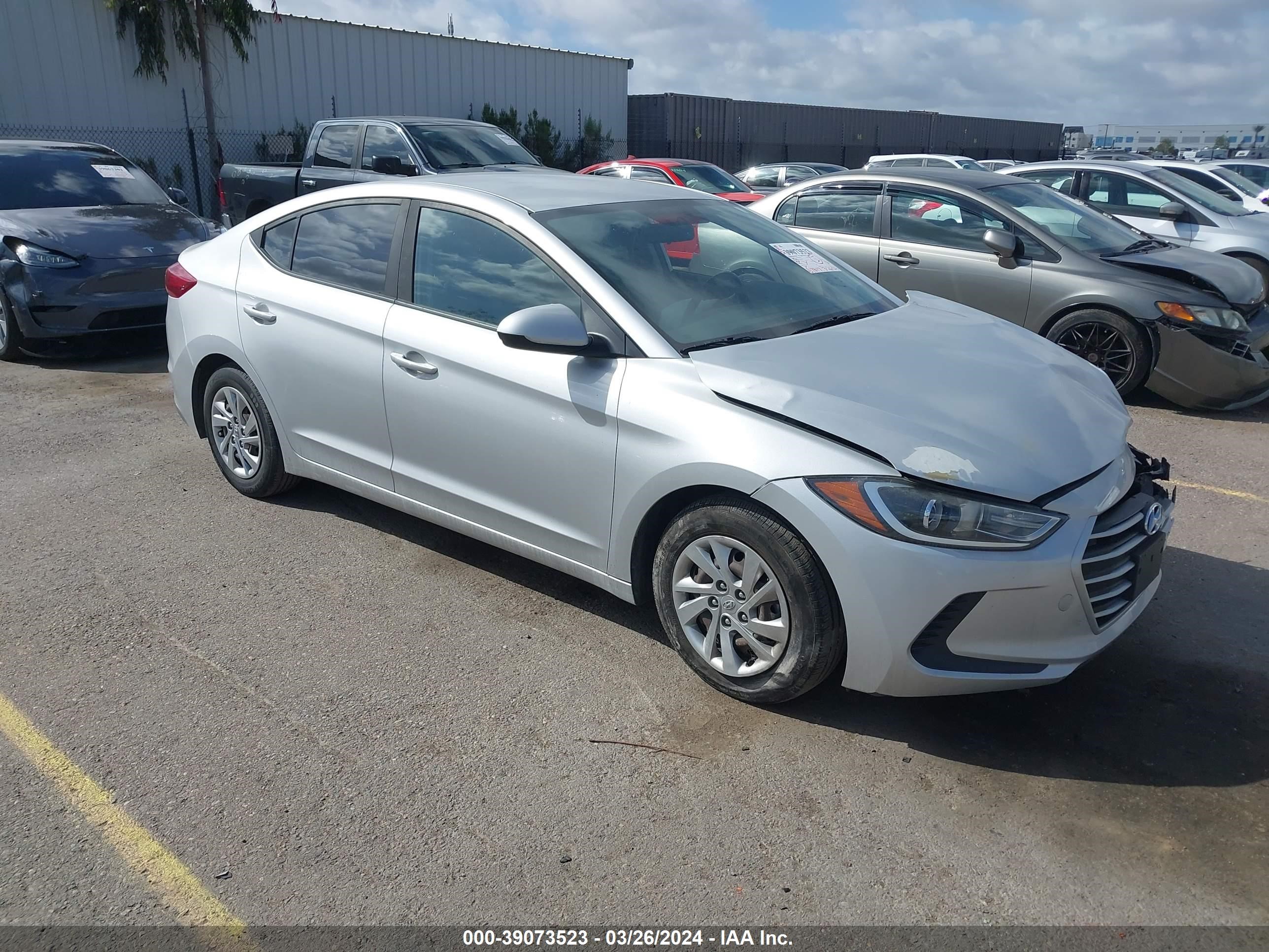 Photo 0 VIN: KMHD74LF2JU679967 - HYUNDAI ELANTRA 