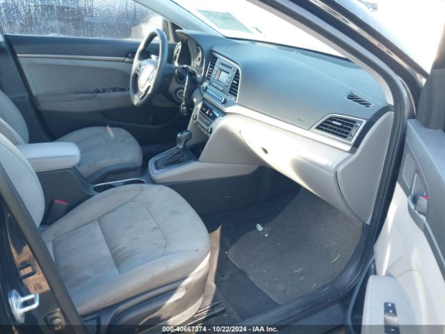 Photo 4 VIN: KMHD74LF3HU077949 - HYUNDAI ELANTRA 