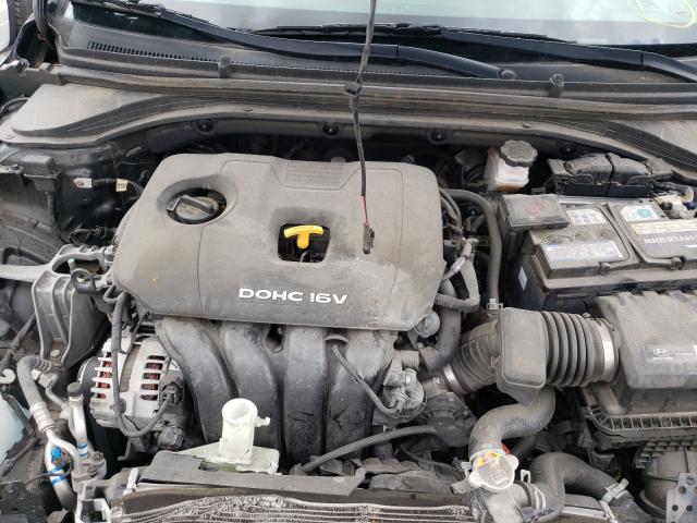 Photo 6 VIN: KMHD74LF3HU311474 - HYUNDAI ELANTRA SE 