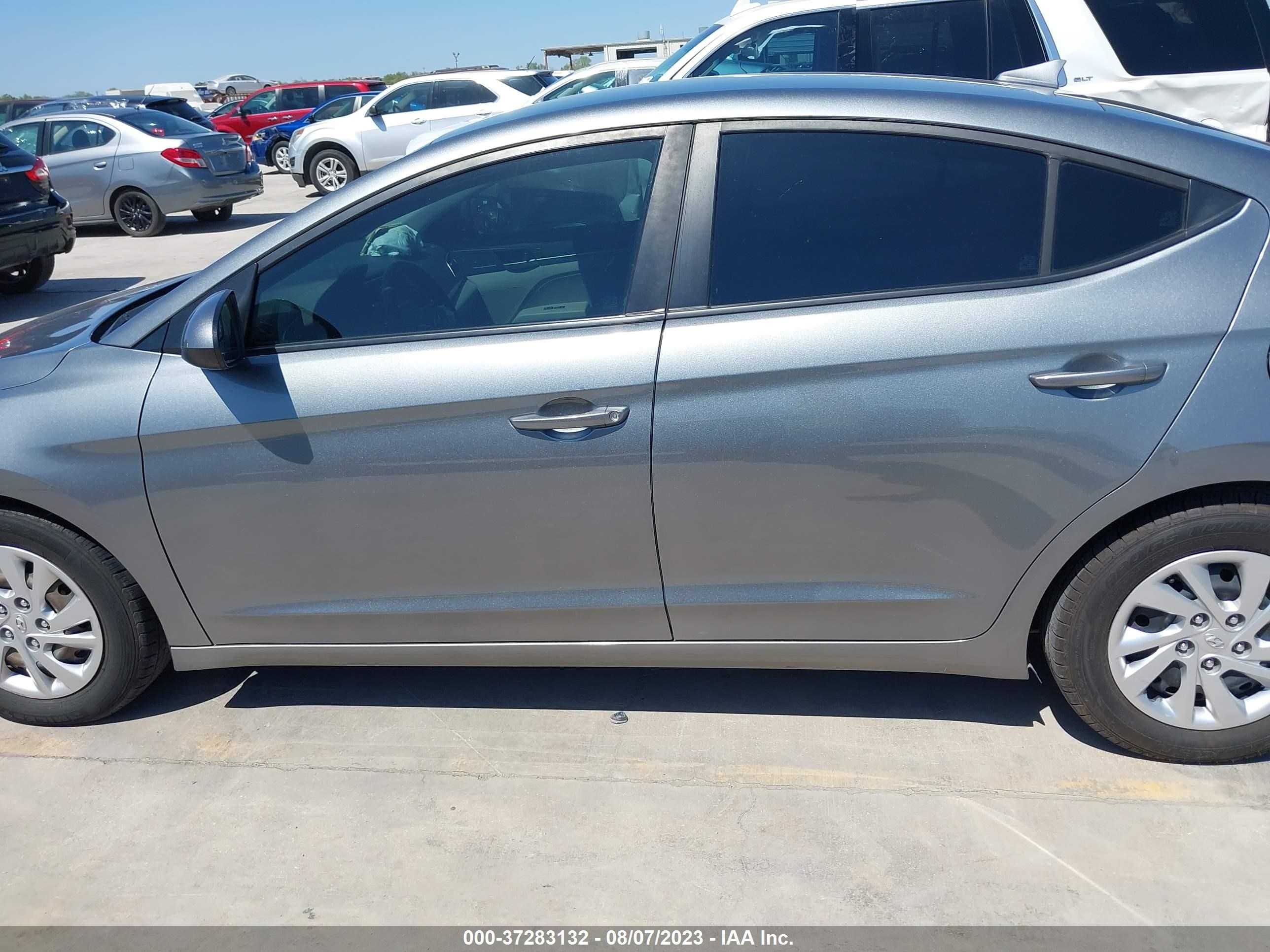 Photo 14 VIN: KMHD74LF3HU364613 - HYUNDAI ELANTRA 