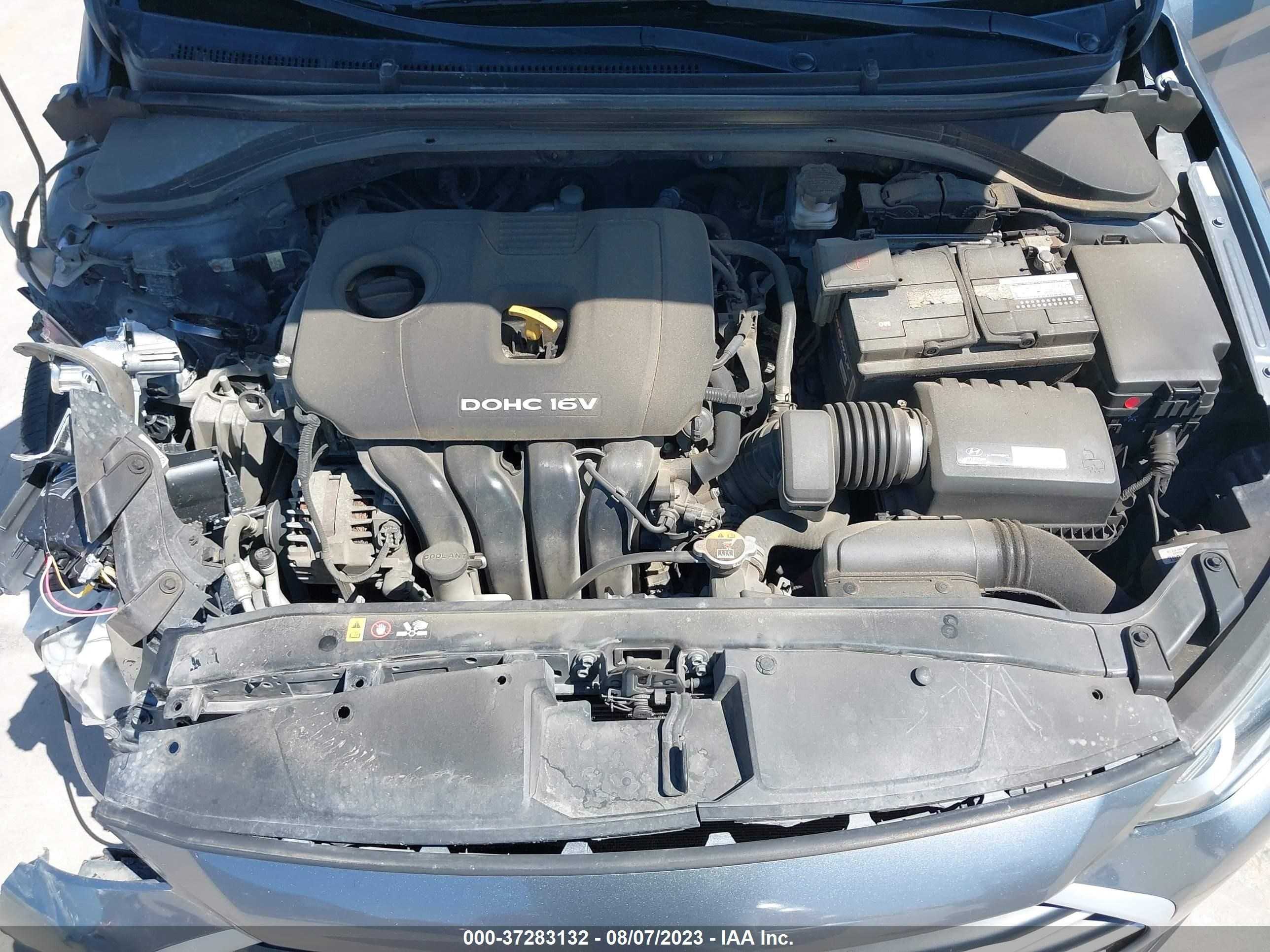 Photo 9 VIN: KMHD74LF3HU364613 - HYUNDAI ELANTRA 