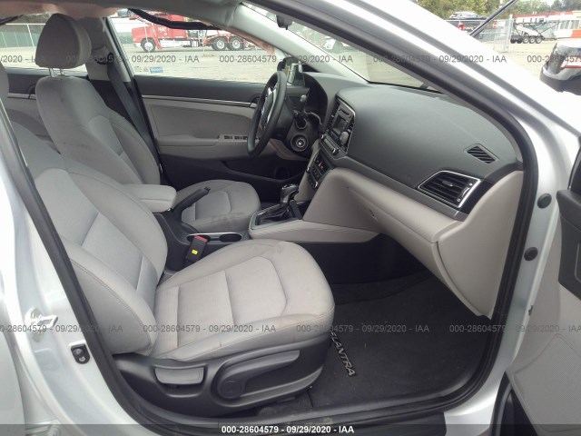 Photo 4 VIN: KMHD74LF3HU371092 - HYUNDAI ELANTRA 