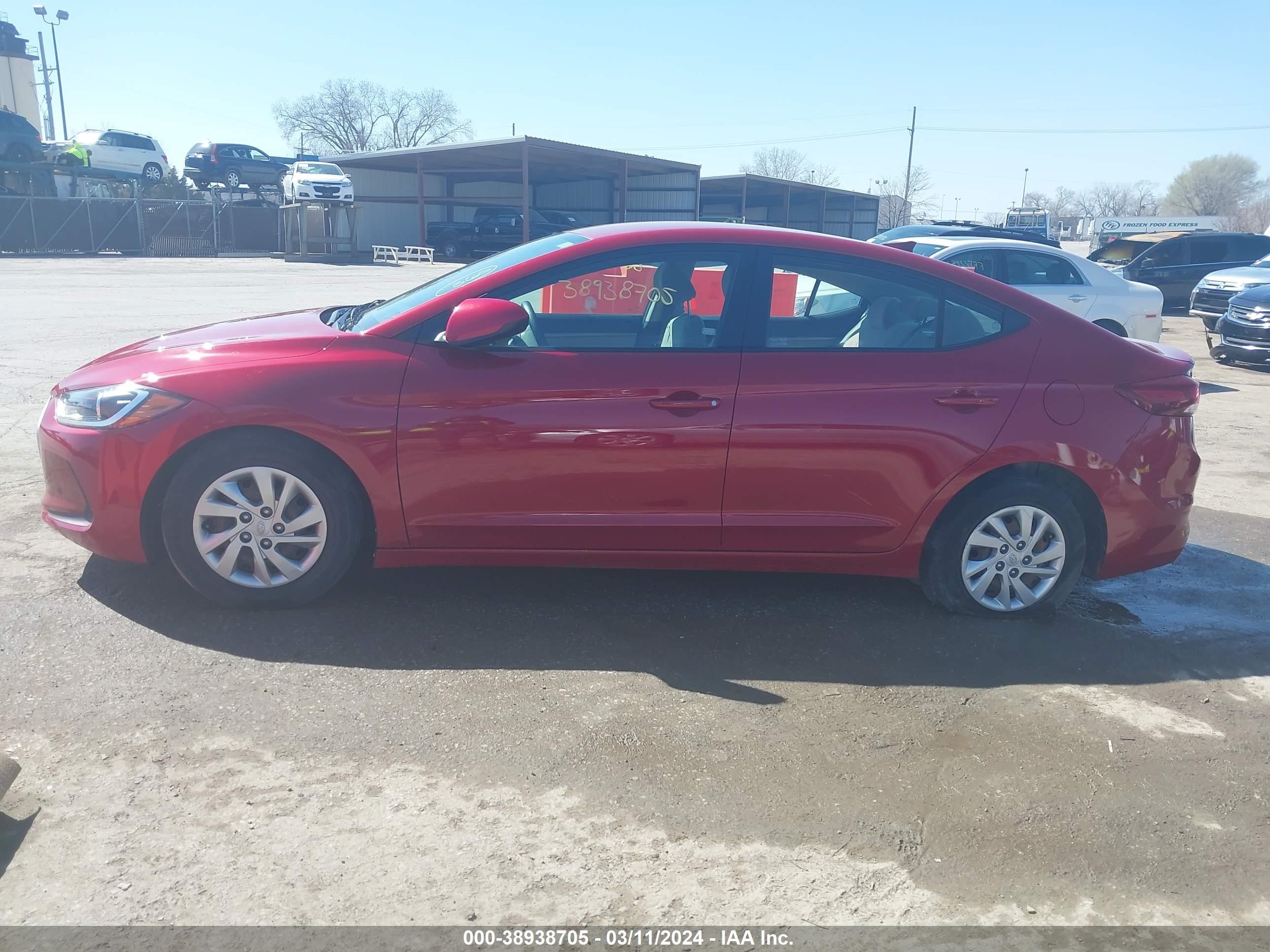 Photo 12 VIN: KMHD74LF3HU391844 - HYUNDAI ELANTRA 