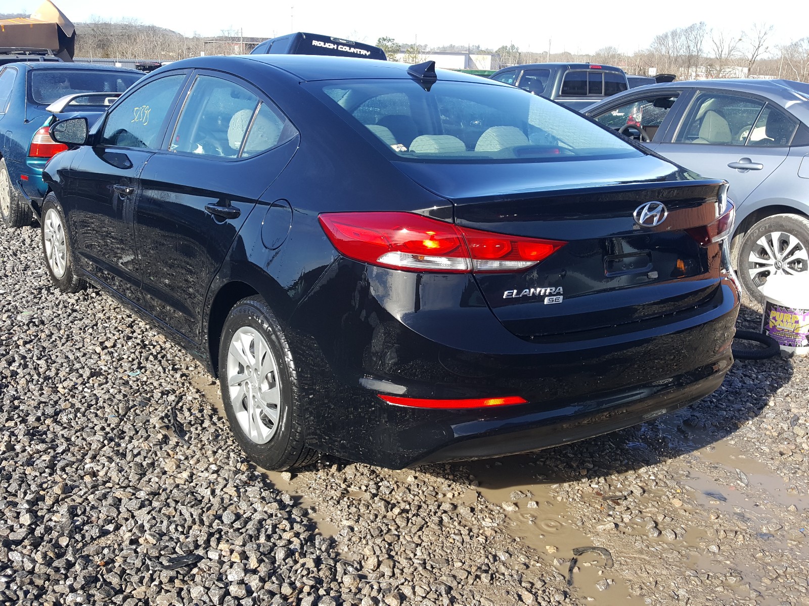 Photo 2 VIN: KMHD74LF3HU432912 - HYUNDAI ELANTRA SE 