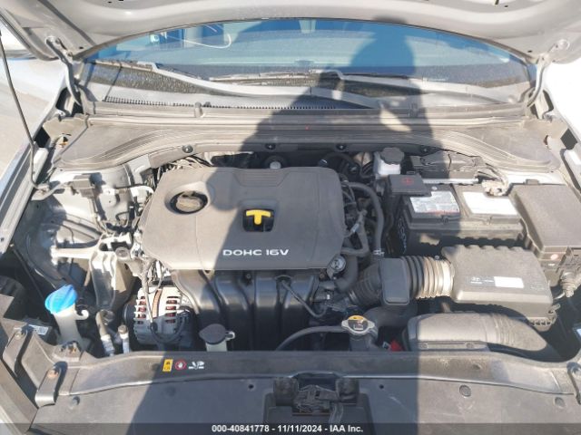 Photo 9 VIN: KMHD74LF3JU573761 - HYUNDAI ELANTRA 