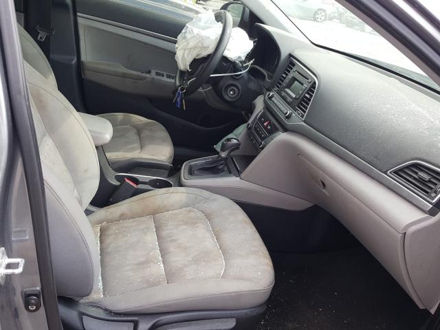 Photo 4 VIN: KMHD74LF4HU097398 - HYUNDAI ELANTRA SE 