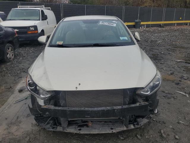 Photo 4 VIN: KMHD74LF4HU126477 - HYUNDAI ELANTRA SE 