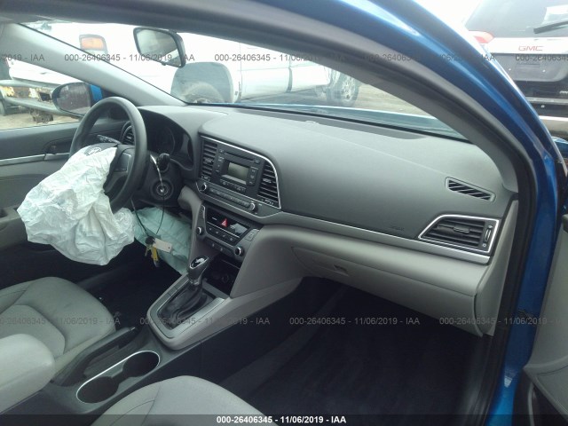 Photo 4 VIN: KMHD74LF4HU188901 - HYUNDAI ELANTRA 