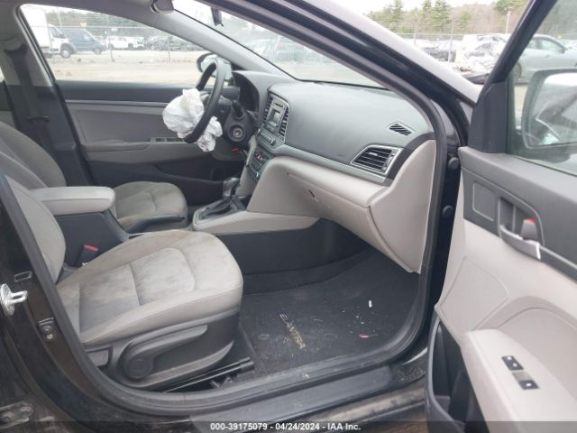 Photo 4 VIN: KMHD74LF4HU376639 - HYUNDAI ELANTRA 