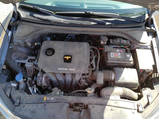 Photo 6 VIN: KMHD74LF4HU422681 - HYUNDAI ELANTRA SE 