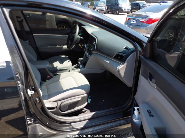 Photo 4 VIN: KMHD74LF4KU798885 - HYUNDAI ELANTRA 