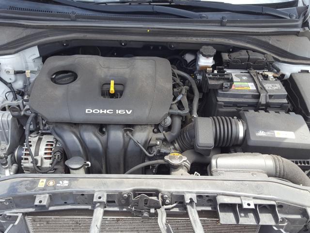 Photo 6 VIN: KMHD74LF5HU098799 - HYUNDAI ELANTRA SE 