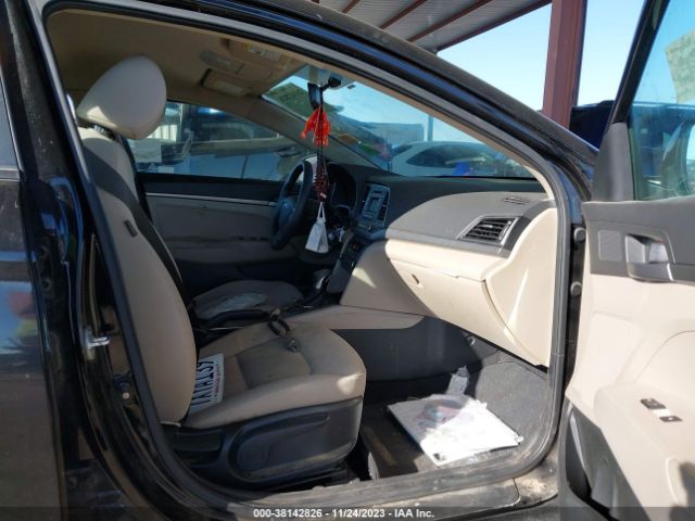 Photo 4 VIN: KMHD74LF5HU359980 - HYUNDAI ELANTRA 