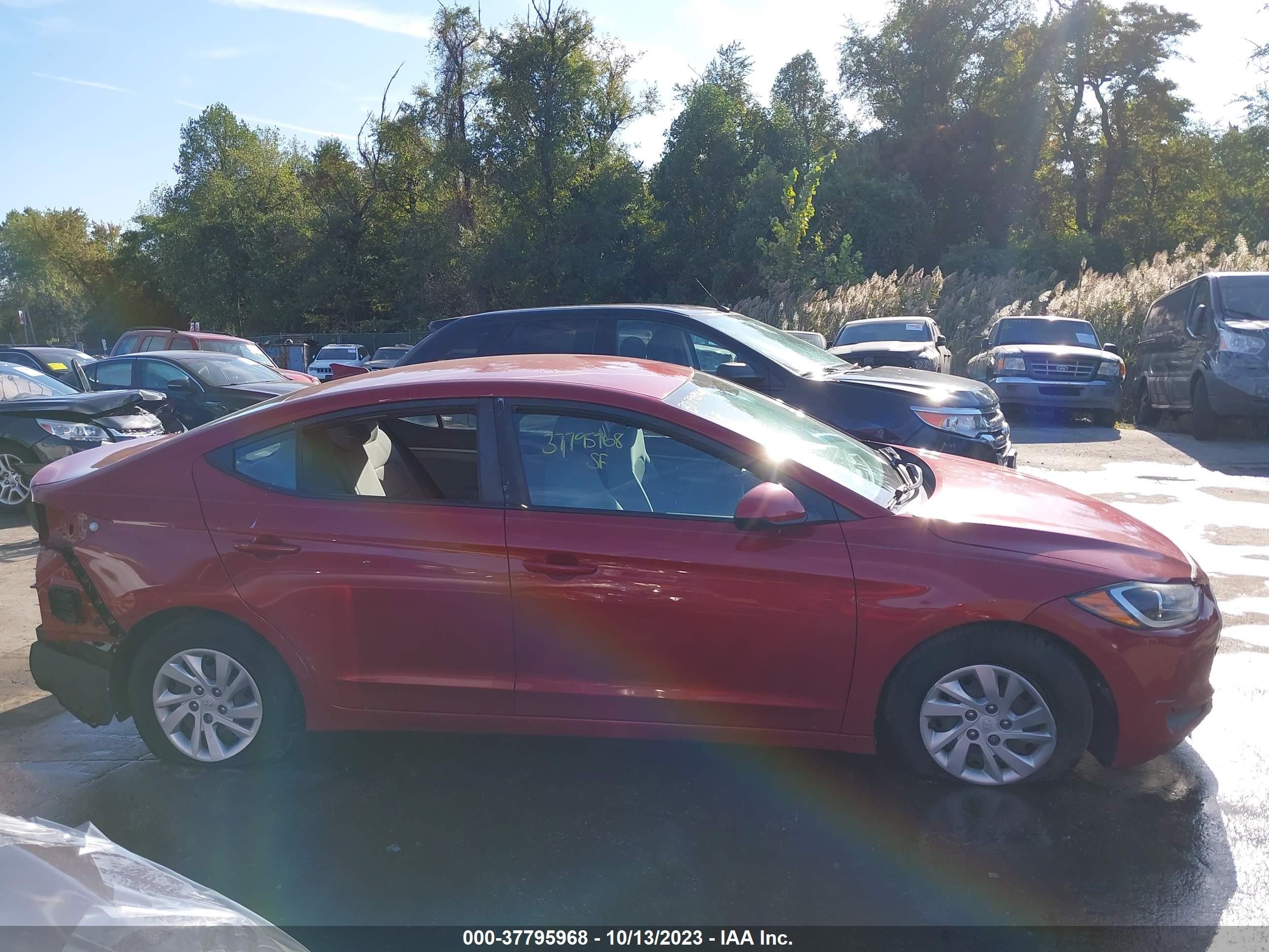 Photo 13 VIN: KMHD74LF5HU396351 - HYUNDAI ELANTRA 