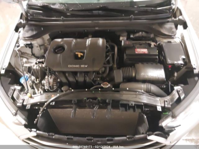 Photo 9 VIN: KMHD74LF5HU399413 - HYUNDAI ELANTRA 