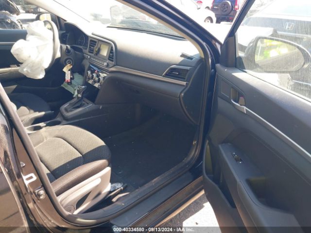 Photo 4 VIN: KMHD74LF5KU760985 - HYUNDAI ELANTRA 