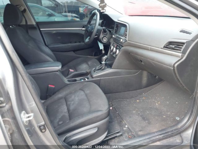 Photo 4 VIN: KMHD74LF5KU778516 - HYUNDAI ELANTRA 