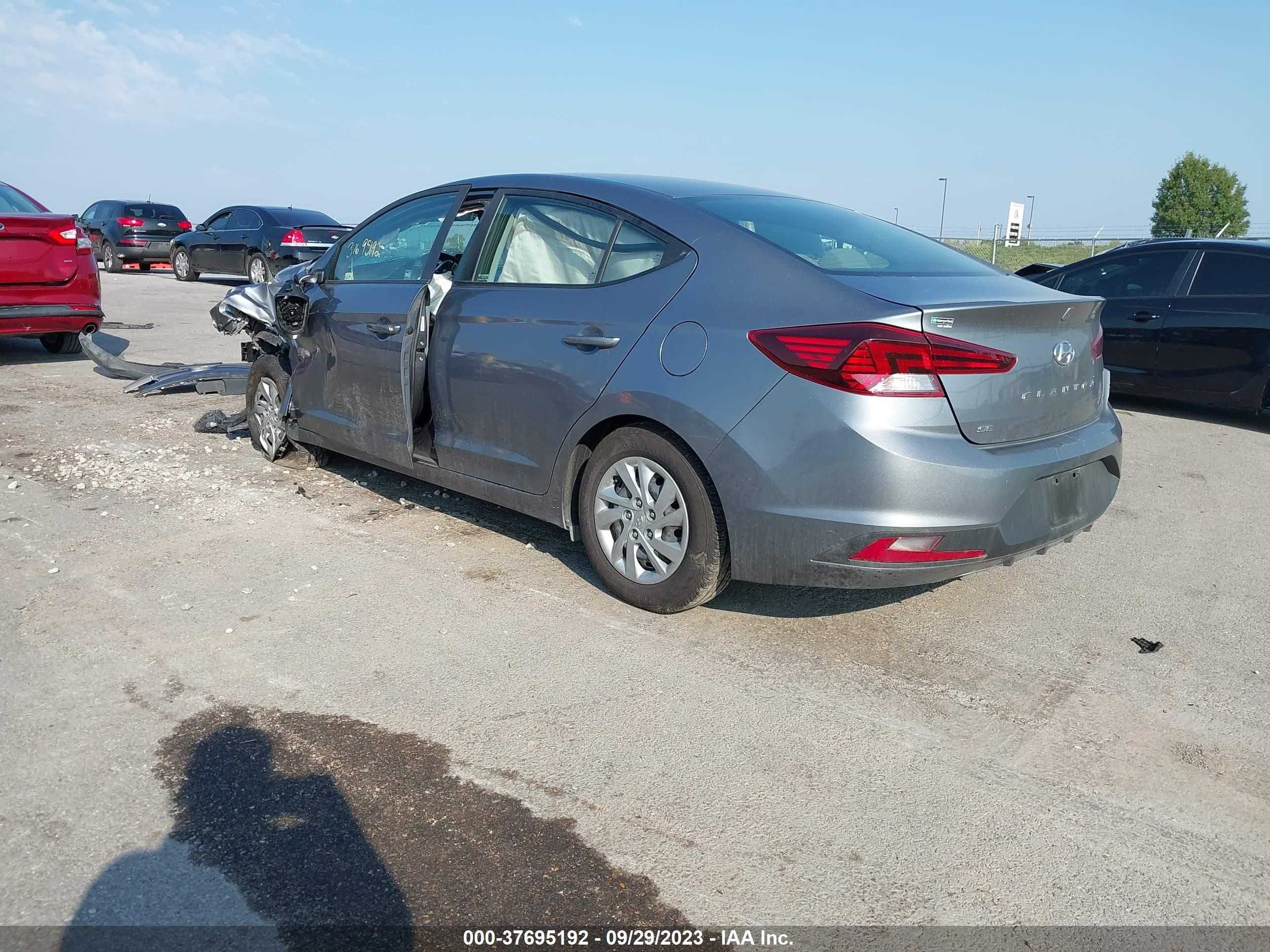 Photo 2 VIN: KMHD74LF5KU848788 - HYUNDAI ELANTRA 