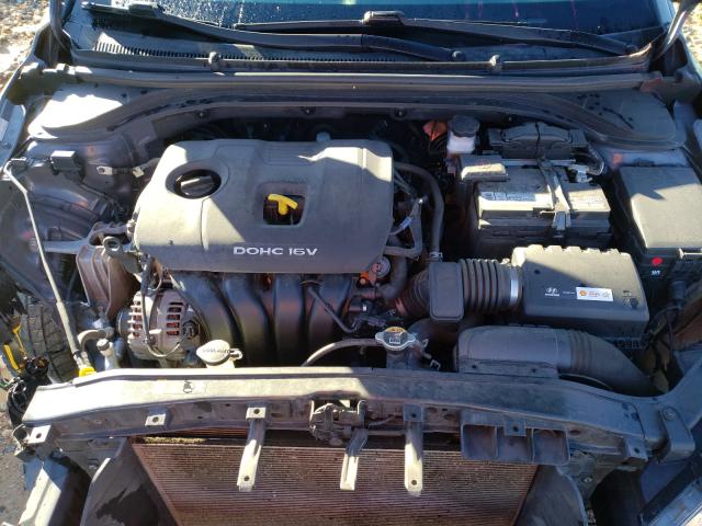 Photo 6 VIN: KMHD74LF6HU064113 - HYUNDAI ELANTRA SE 