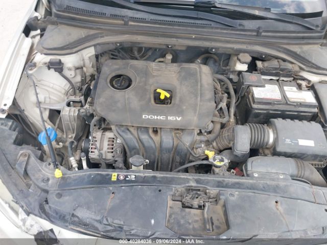 Photo 9 VIN: KMHD74LF6HU082076 - HYUNDAI ELANTRA 