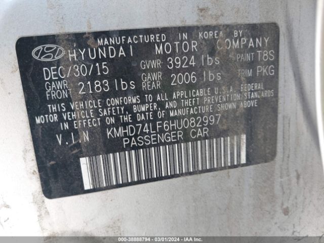 Photo 8 VIN: KMHD74LF6HU082997 - HYUNDAI ELANTRA 