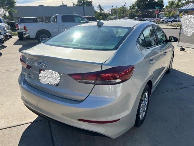 Photo 3 VIN: KMHD74LF6HU111673 - HYUNDAI ELANTRA SE 