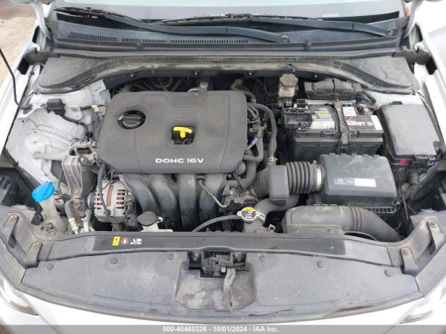 Photo 9 VIN: KMHD74LF6HU113133 - HYUNDAI ELANTRA 