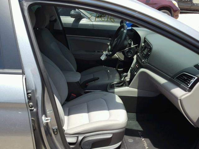 Photo 4 VIN: KMHD74LF6HU352990 - HYUNDAI ELANTRA SE 