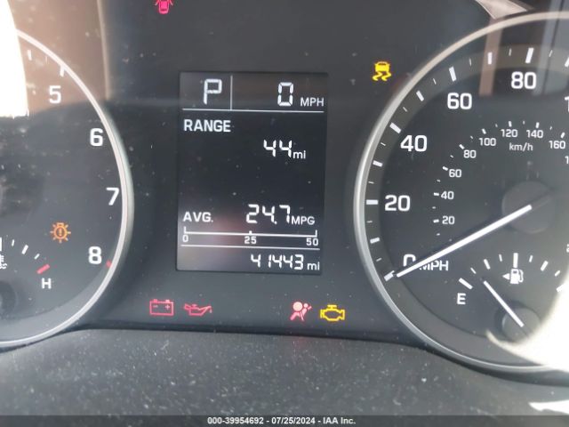 Photo 6 VIN: KMHD74LF6JU614688 - HYUNDAI ELANTRA 