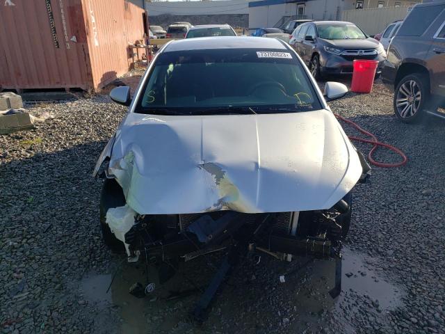 Photo 4 VIN: KMHD74LF6KU811037 - HYUNDAI ELANTRA 