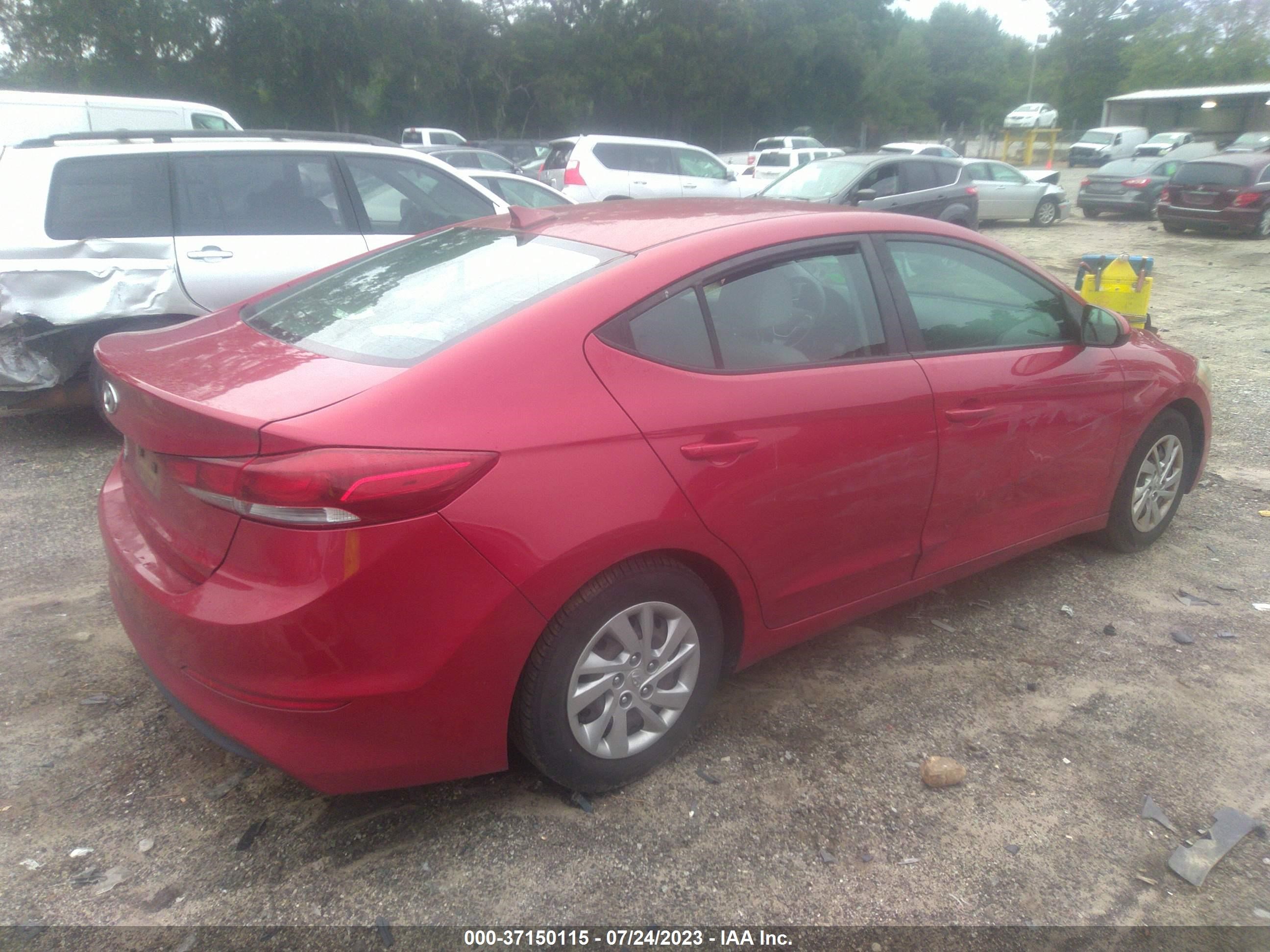 Photo 3 VIN: KMHD74LF7HU111021 - HYUNDAI ELANTRA 