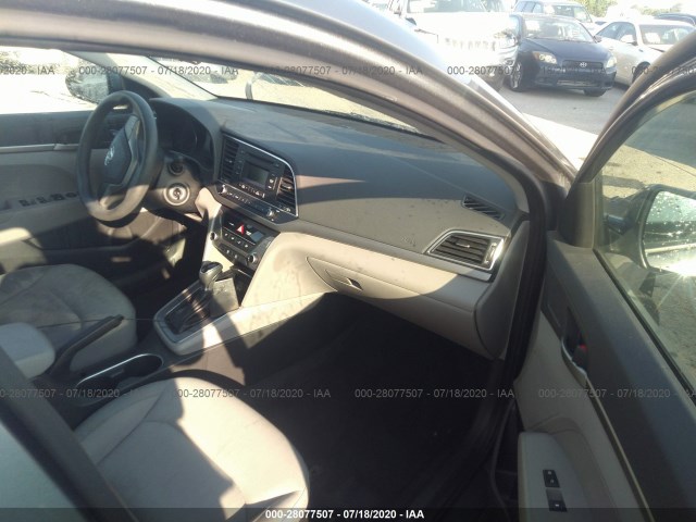 Photo 4 VIN: KMHD74LF7HU115862 - HYUNDAI ELANTRA 