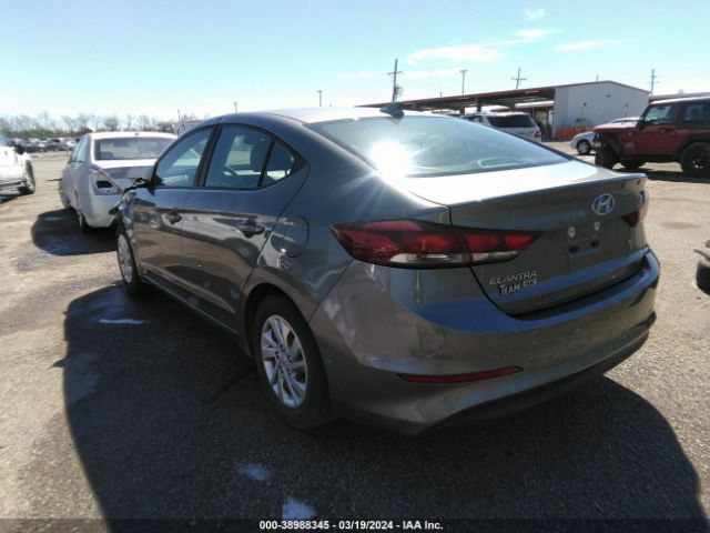 Photo 2 VIN: KMHD74LF7HU394715 - HYUNDAI ELANTRA 