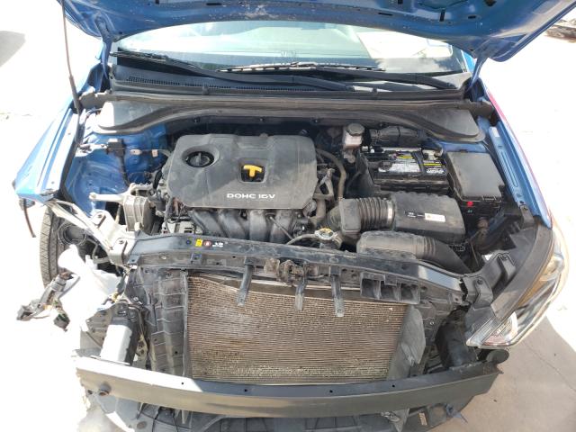 Photo 6 VIN: KMHD74LF7HU400867 - HYUNDAI ELANTRA SE 