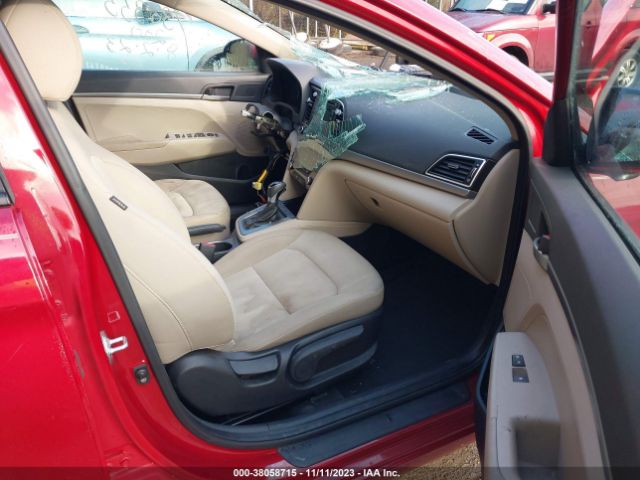 Photo 4 VIN: KMHD74LF7HU421718 - HYUNDAI ELANTRA 