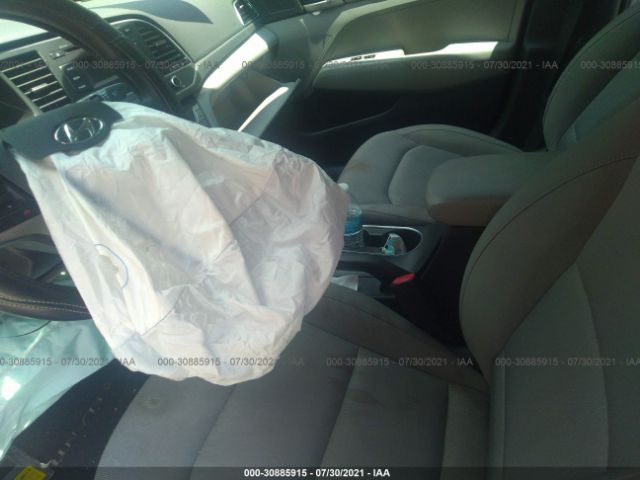 Photo 4 VIN: KMHD74LF7HU421735 - HYUNDAI ELANTRA 