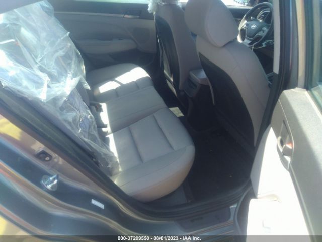 Photo 7 VIN: KMHD74LF7HU422478 - HYUNDAI ELANTRA 