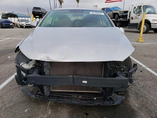 Photo 4 VIN: KMHD74LF7JU475543 - HYUNDAI ELANTRA SE 