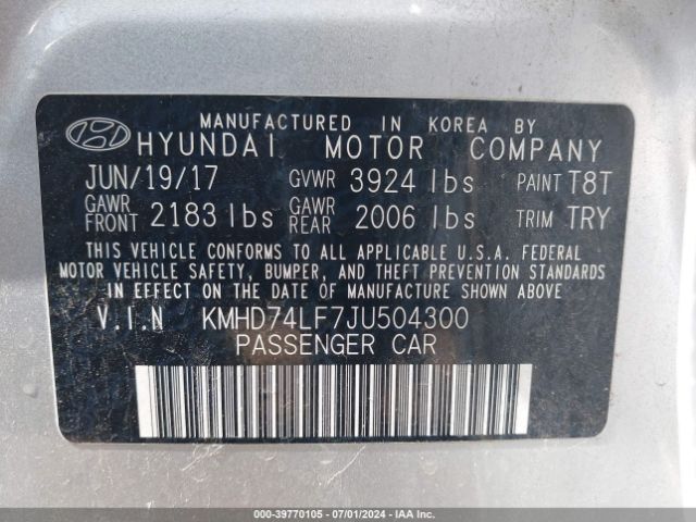 Photo 8 VIN: KMHD74LF7JU504300 - HYUNDAI ELANTRA 