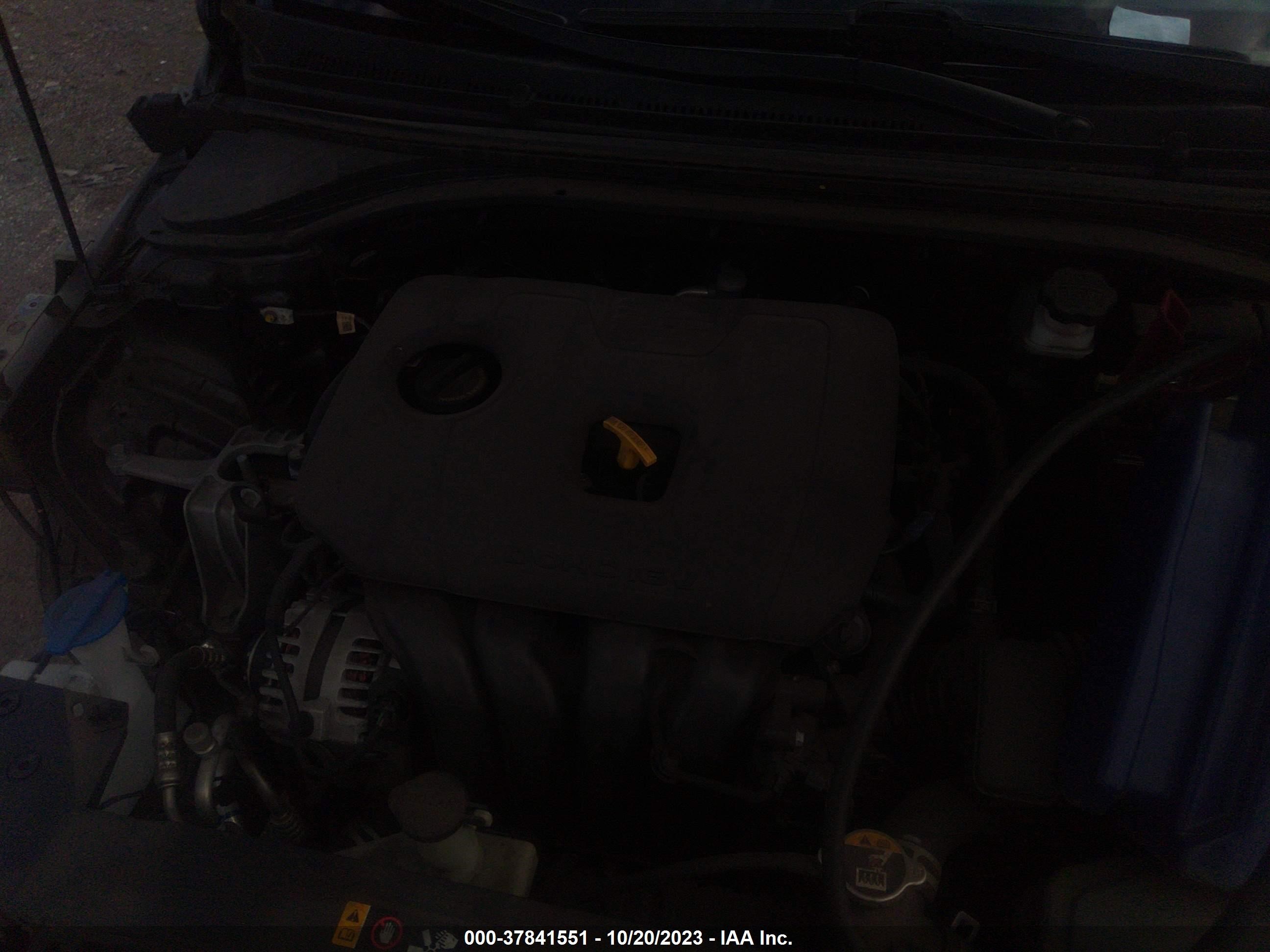 Photo 9 VIN: KMHD74LF7KU781269 - HYUNDAI ELANTRA 