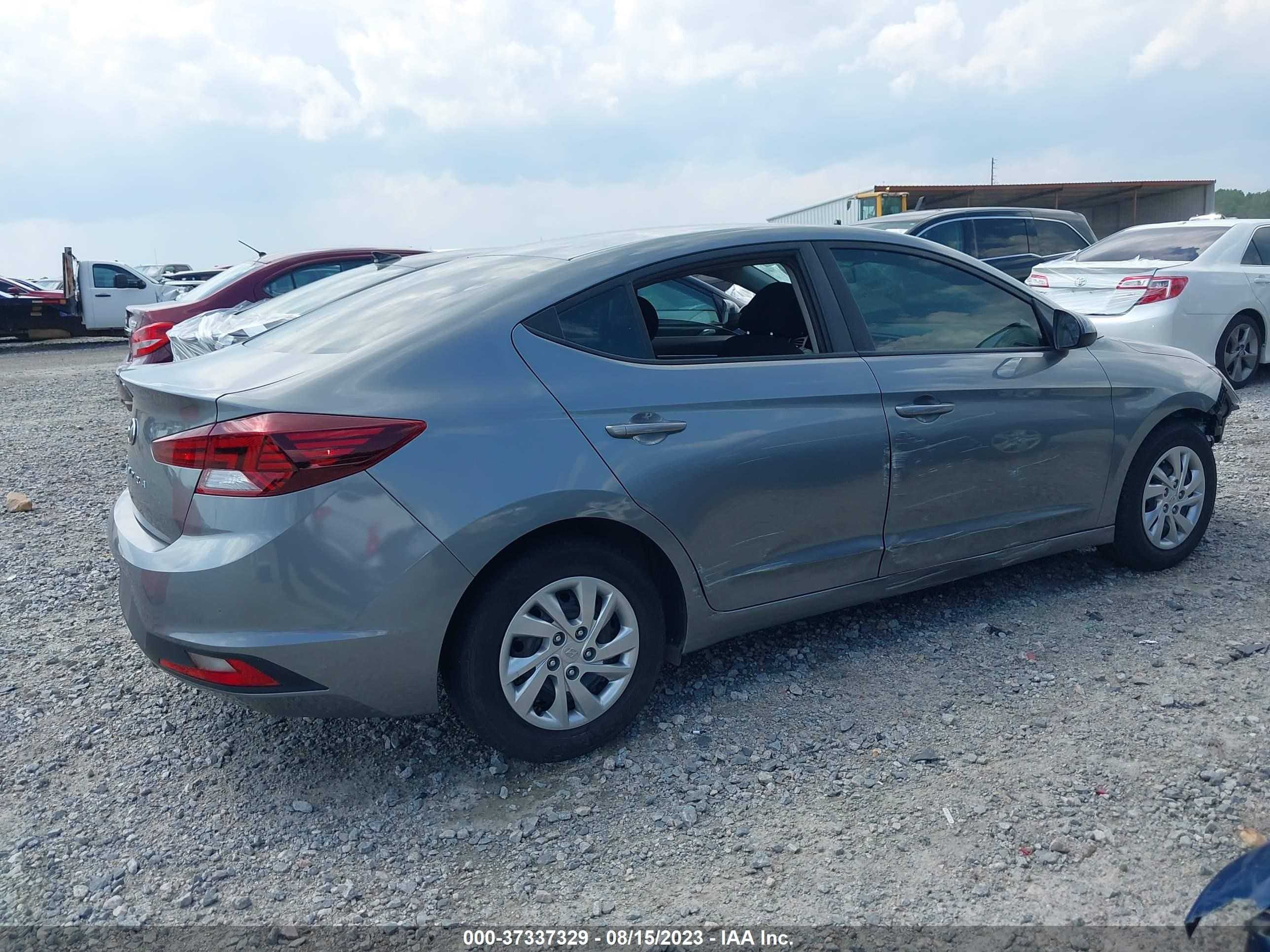 Photo 12 VIN: KMHD74LF7KU789713 - HYUNDAI ELANTRA 