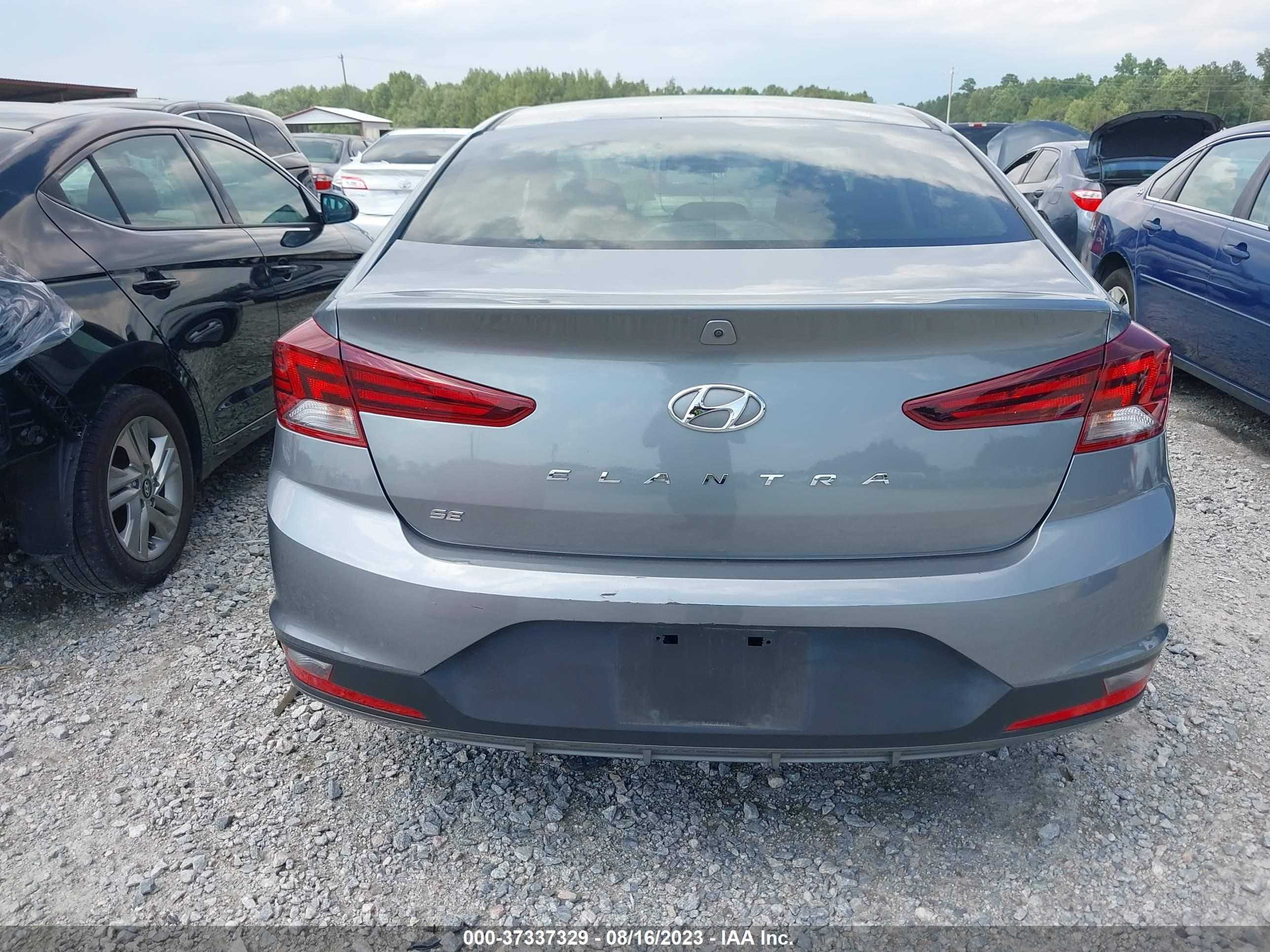 Photo 15 VIN: KMHD74LF7KU789713 - HYUNDAI ELANTRA 