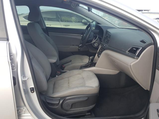 Photo 4 VIN: KMHD74LF8HU118883 - HYUNDAI ELANTRA SE 