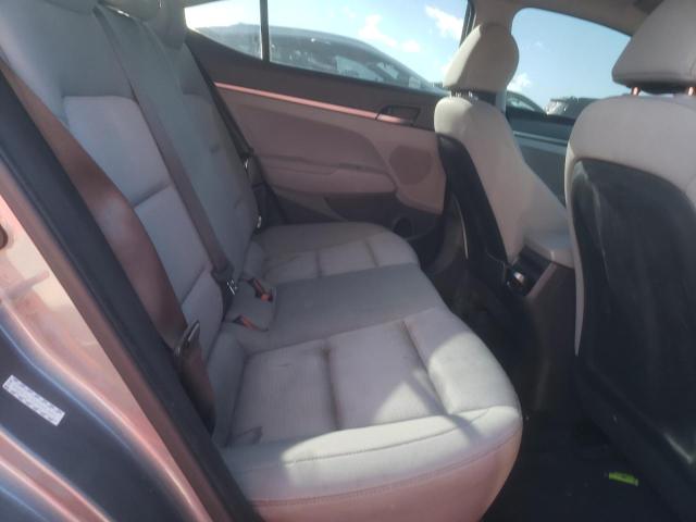 Photo 9 VIN: KMHD74LF8HU327864 - HYUNDAI ELANTRA 