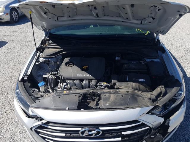 Photo 6 VIN: KMHD74LF8HU404880 - HYUNDAI ELANTRA 