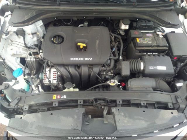 Photo 9 VIN: KMHD74LF8HU429519 - HYUNDAI ELANTRA 